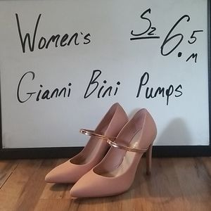 Women's Gianni Bini Heels